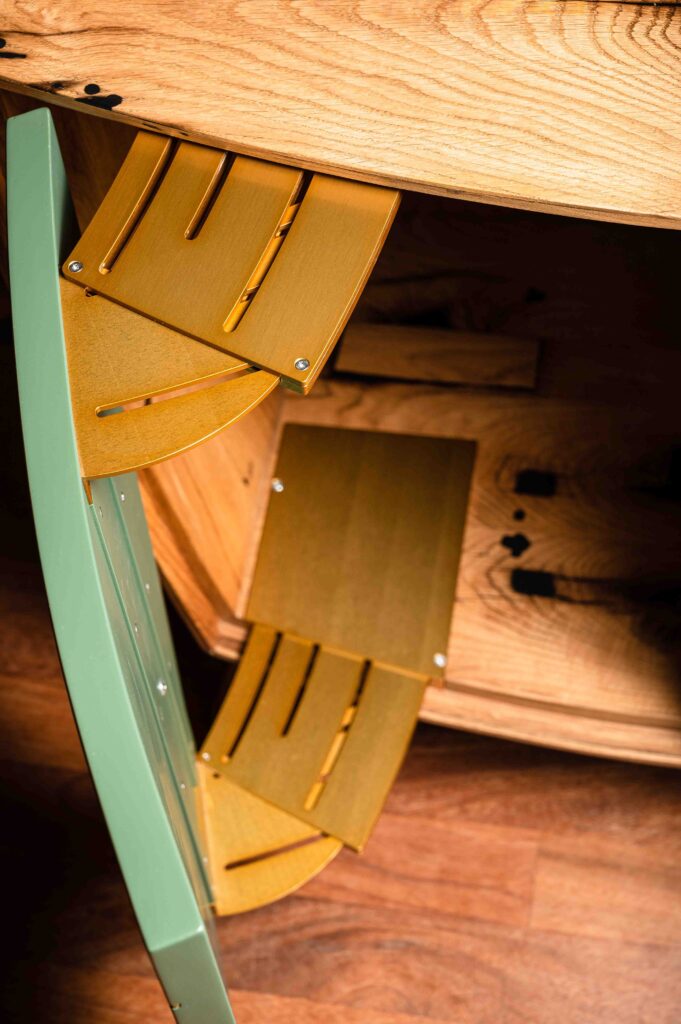 Meisterstück von Jan Oldach – offene Schranktür