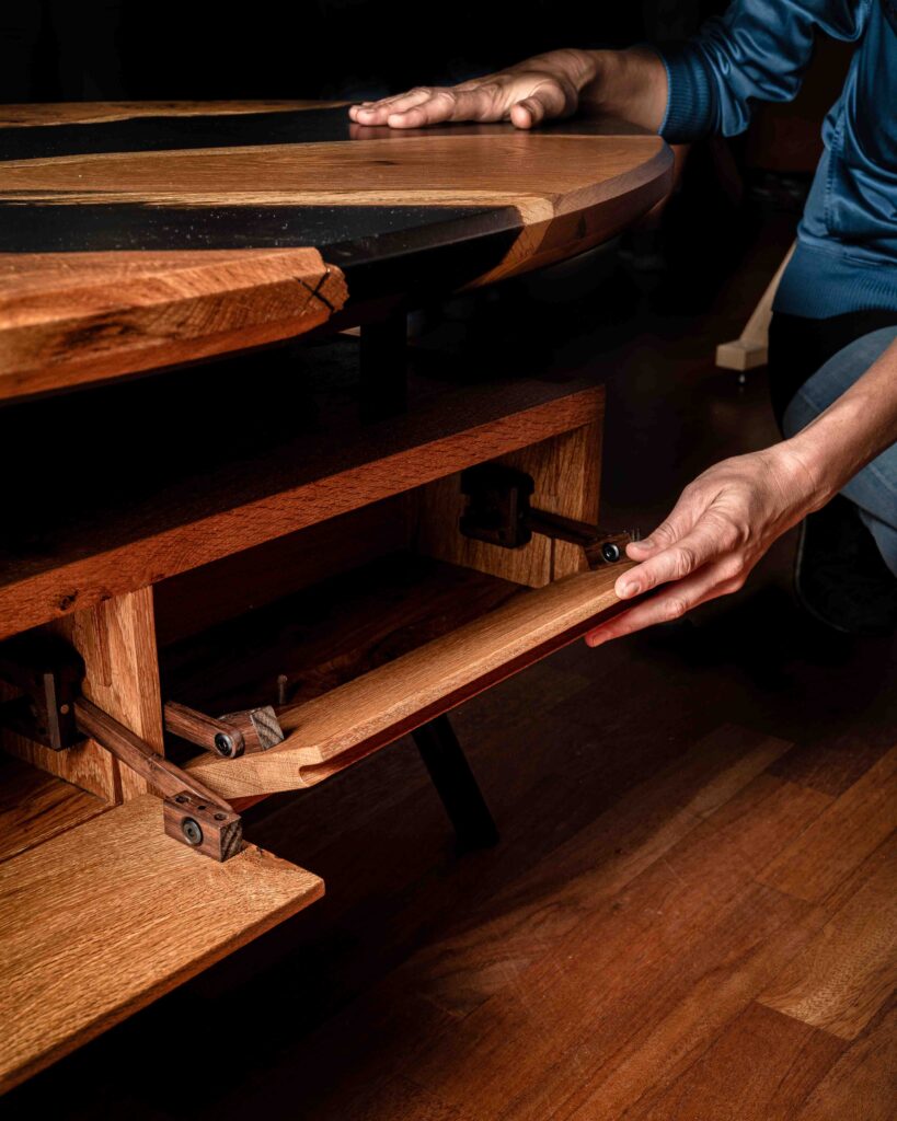 Meisterstück von Lennart Peters – offene Schranktüren