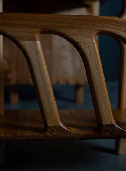 Ein Schreibtisch wie eine Skulptur von Nils Beimgraben – Details